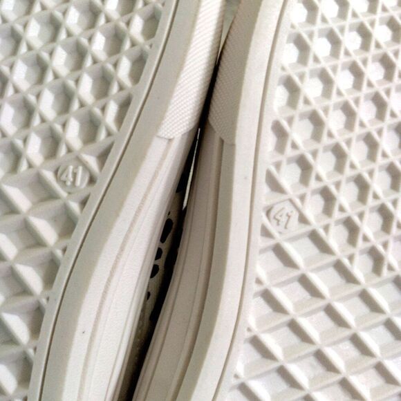 Rosy Womens Canvas Lace Up Sneakers Gray Leopard Print EUR 41 US 8.5 New - Picture 5 of 6